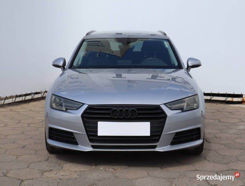 Srebrny Używany 2016 Audi A4 Kombi | 59 999 zł (Uczciwa cena) - Obraz 1/4