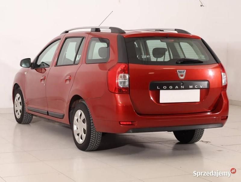 Używany Dacia Logan 2014 Czerwony Kombi
