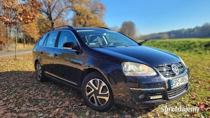 Czarny Używany 2008 VW Golf V Kombi | 8900 zł (Dobra cena) - Obraz 1/4
