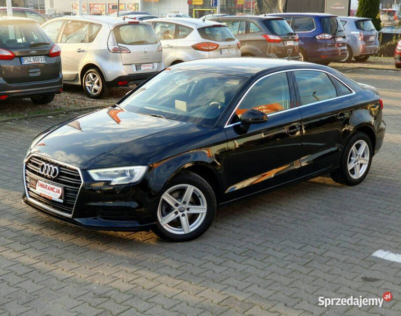 Czarny Używany 2018 Audi A3 Sedan/Limuzyna | 64 900 zł (Uczciwa cena) - Obraz 1/4
