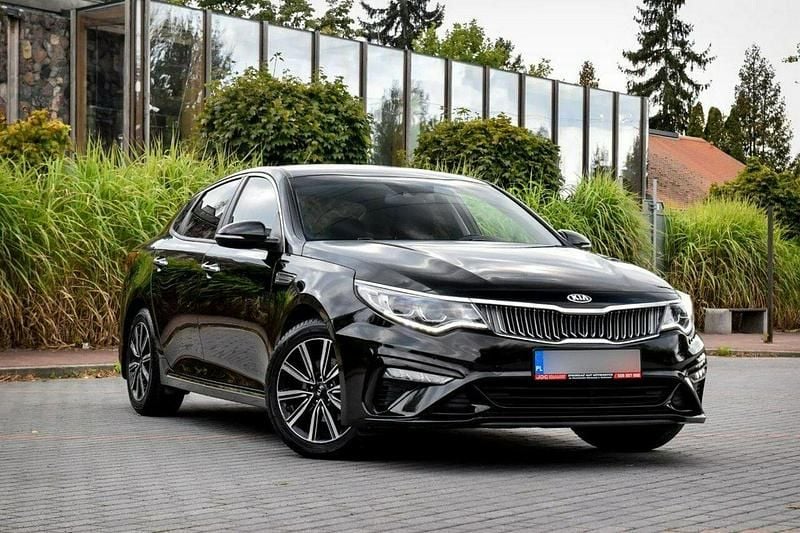 Używany Kia Optima 180 KM (132 kW) 2019 Czarny Sedan/Limuzyna