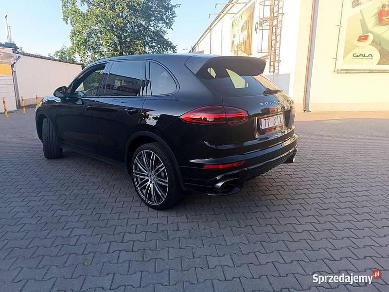 Używany Porsche Cayenne 2010 Czarny SUV