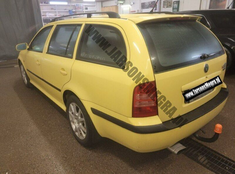 Używany Skoda Octavia 180 KM (132 kW) 2003 Żółty Kombi