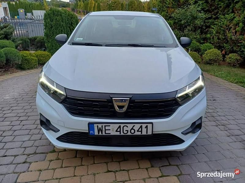 Biały Używany 2021 Dacia Logan Sedan/Limuzyna | 35 000 zł (Uczciwa cena) - Obraz 1/4
