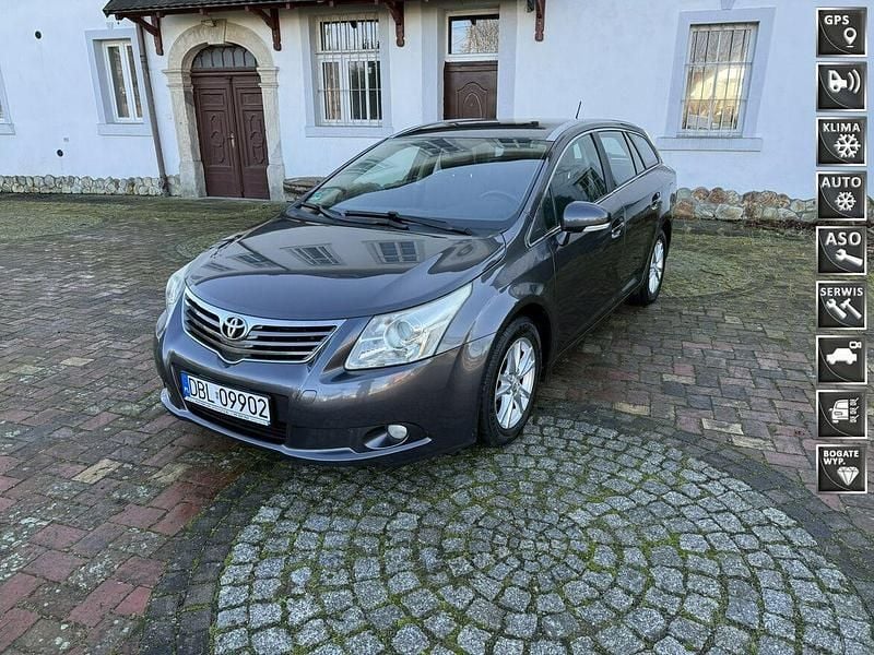 Szary Używany 2011 Toyota Avensis T2 Kombi | 26 900 zł (Uczciwa cena) - Obraz 1/4