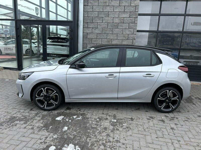 Nowe Opel Corsa 100 KM (73 kW) 2025 Srebrny (metalik) Hatchback