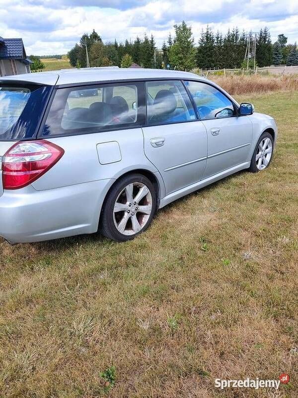 Używany Subaru Legacy 165 KM (121 kW) 2006 Srebrny Sedan/Limuzyna