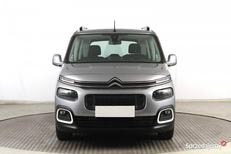 Srebrny Używany 2019 Citroën Berlingo PureTech Minivan | 54 999 zł (Uczciwa cena) - Obraz 1/4
