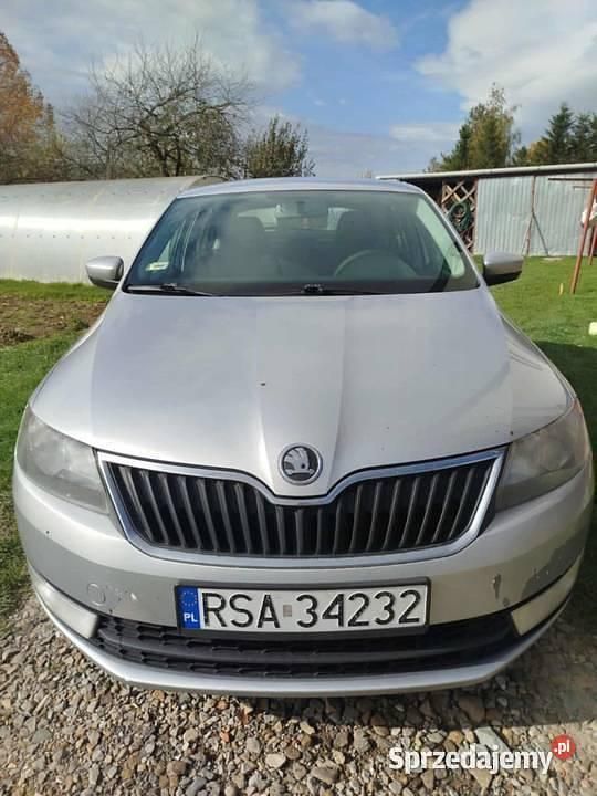 Używany Skoda Rapid 2013 Srebrny Sedan/Limuzyna