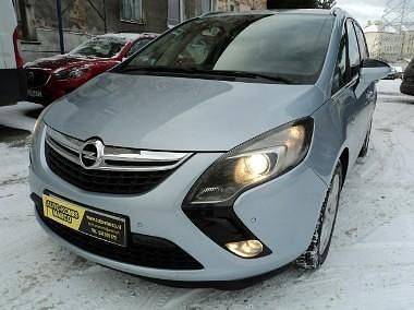 Używany Opel Zafira 136 KM (100 kW) 2014 Srebrny Minivan