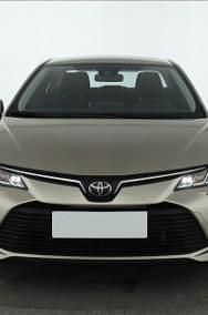 Używany Toyota Corolla 125 KM (91 kW) 2022 Złoty Sedan/Limuzyna