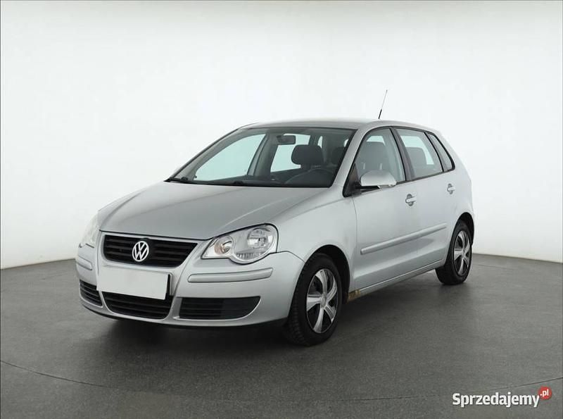 Używany VW Polo 2005 Srebrny Hatchback