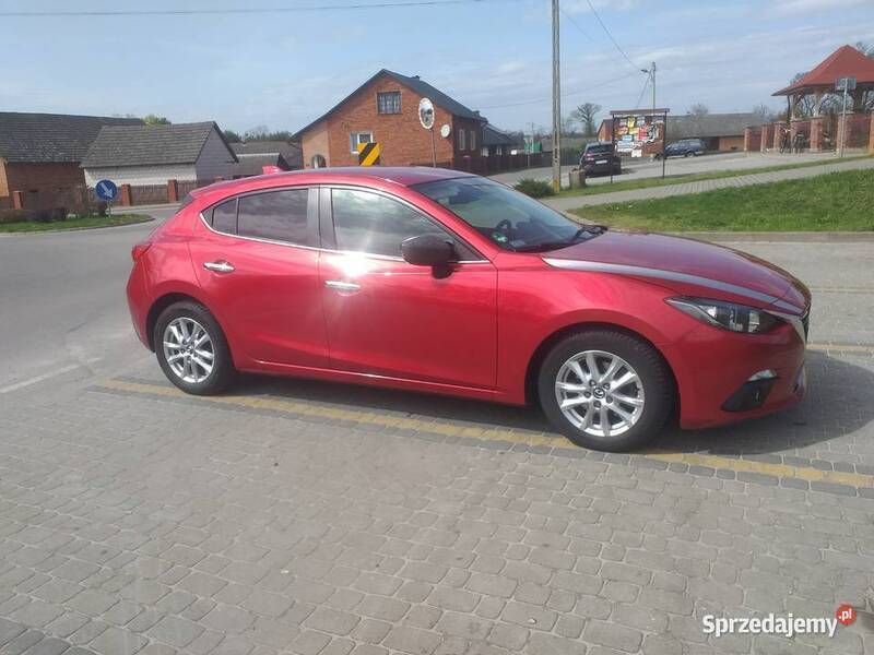 Używany Mazda 3 2015 Czerwony Hatchback