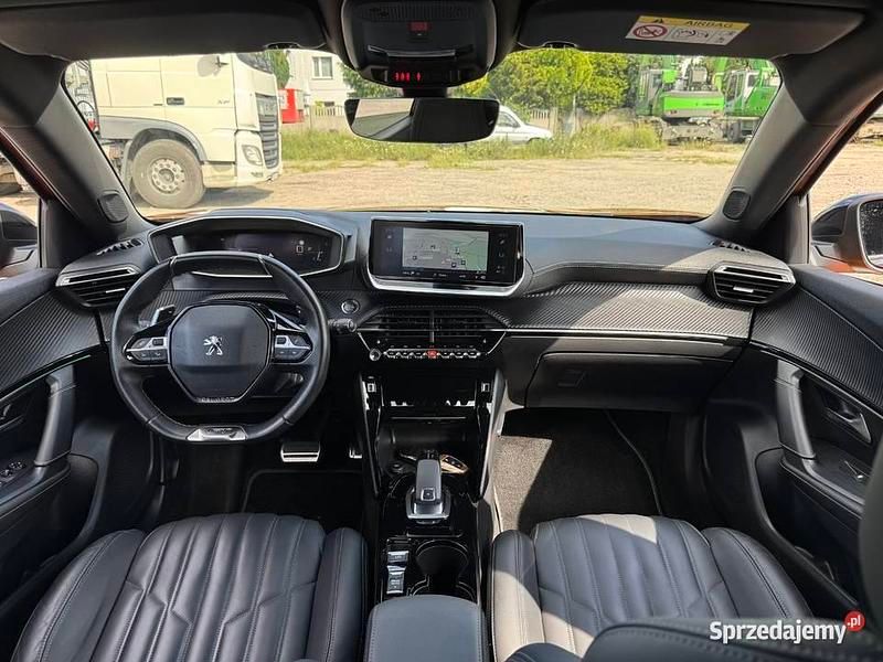 Pomarańczowy Używany 2020 Peugeot 2008 SUV | 69 950 zł - Obraz 1/4