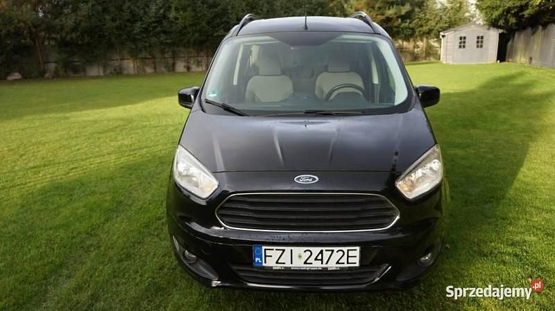 Czarny Używany 2015 Ford Tourneo Courier Minivan | 27 999 zł (Uczciwa cena) - Obraz 1/4