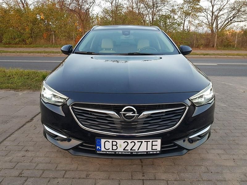 Używany Opel Insignia 170 KM (125 kW) 2019 Granatowy Kombi