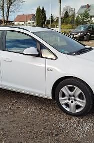 Używany Opel Astra 110 KM (80 kW) 2011 Biały Kombi