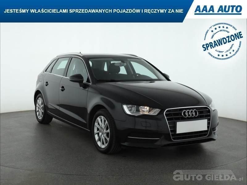 Czarny Używany 2014 Audi A3 | 47 499 zł (Uczciwa cena) - Obraz 1/4