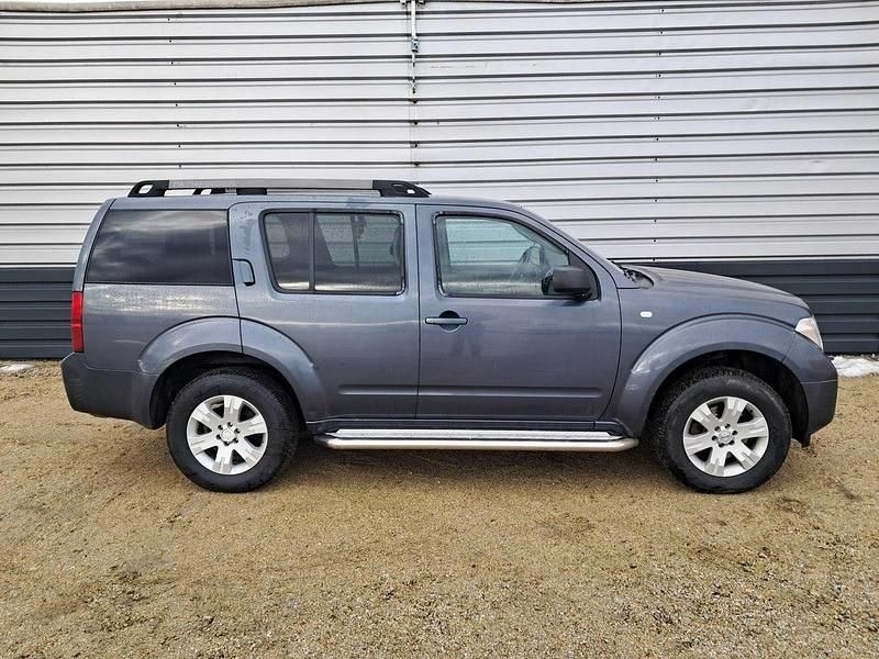Używany Nissan Pathfinder 174 KM (127 kW) 2006 Grafitowy SUV