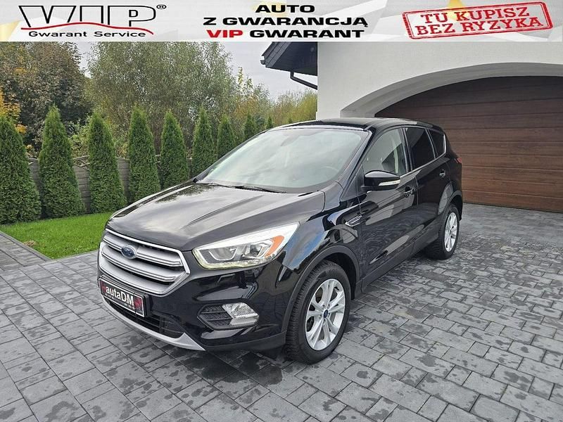 Czarny Używany 2017 Ford Kuga SUV | 59 999 zł (Uczciwa cena) - Obraz 1/4