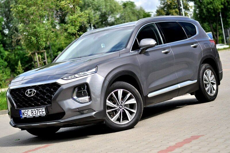 Szary (metalik) Używany 2018 Hyundai Santa Fe SUV | 96 900 zł (Uczciwa cena) - Obraz 1/4