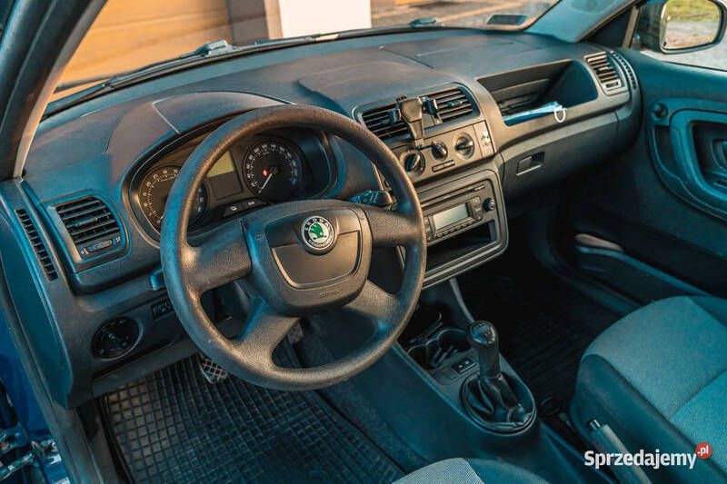 Używany Skoda Fabia 90 KM (66 kW) 2013 Granatowy