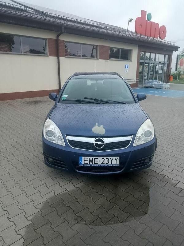 Niebieski Używany 2005 Opel Vectra Kombi | 6500 zł (Dość drogi) - Obraz 1/4