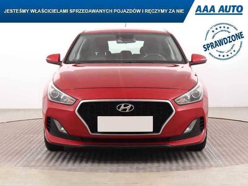 Używany Hyundai i30 2019 Czerwony
