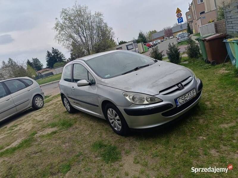 Srebrny Używany 2004 Peugeot 307 Hatchback | 2000 zł (Super Cena) - Obraz 1/4