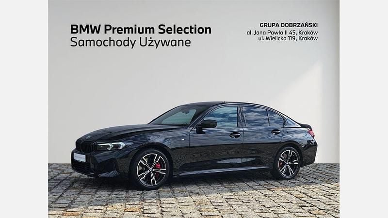 Czarny szafir metalizowany Nowe 2025 BMW 330 Comfort Edition Sedan/Limuzyna | 229 000 zł (Drogi) - Obraz 1/3