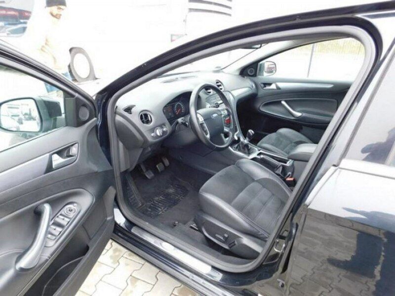 Bordowy Używany 2015 Citroën C3 Picasso Minivan | 4340 zł (Dobra cena) - Obraz 1/4