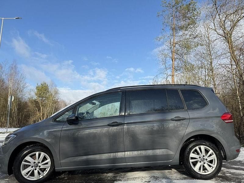 Używany VW Touran 2020 Szary Minivan