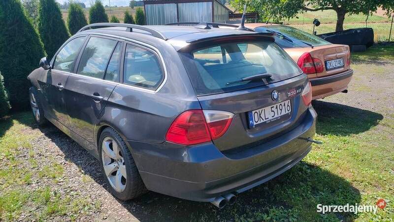 Używany 2007 BMW 330 | 11 000 zł - Obraz 1/4