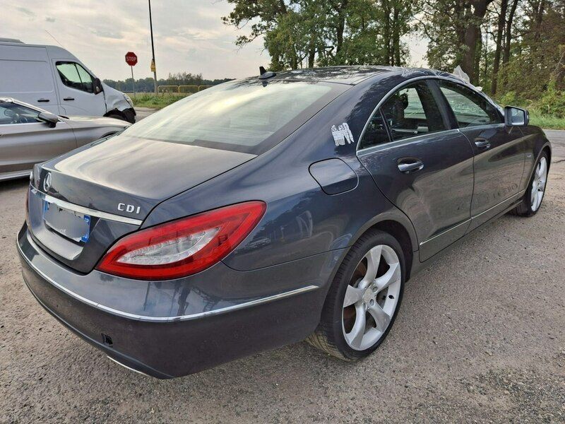 Inny kolor Używany 2011 Mercedes CLS350 Sedan/Limuzyna | 29 999 zł - Obraz 1/4