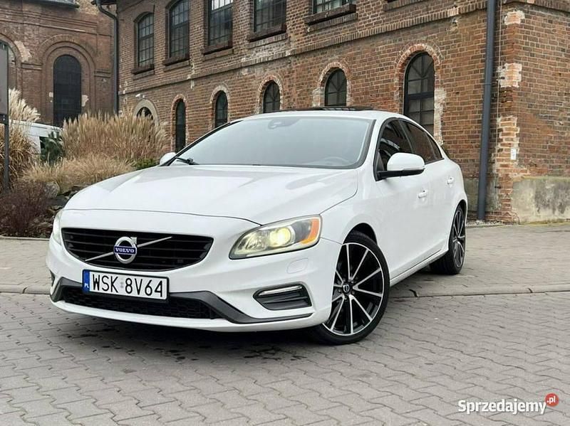 Biały Używany 2017 Volvo S60 Sedan/Limuzyna | 57 900 zł - Obraz 1/4
