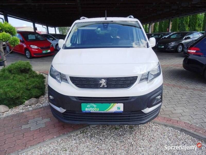 Biały Używany 2018 Peugeot Rifter Minivan | 46 900 zł (Uczciwa cena) - Obraz 1/4