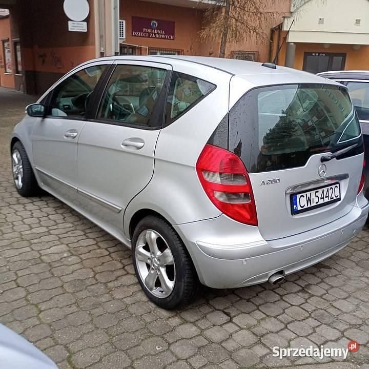 Używany Mercedes A200 2004 Srebrny Hatchback