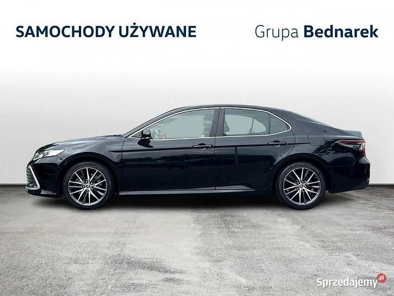 Czarny Używany 2022 Toyota Camry Sedan/Limuzyna | 124 900 zł (Uczciwa cena) - Obraz 1/4