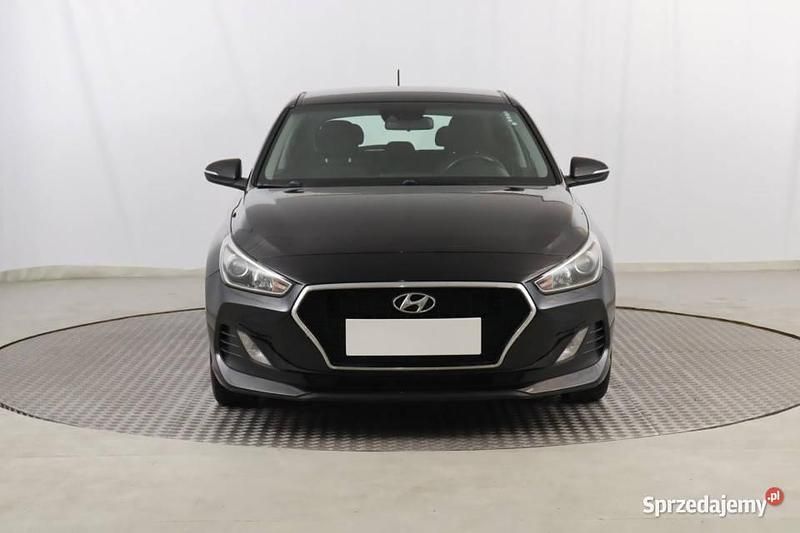 Czarny Używany 2019 Hyundai i30 Hatchback | 39 999 zł (Dobra cena) - Obraz 1/4