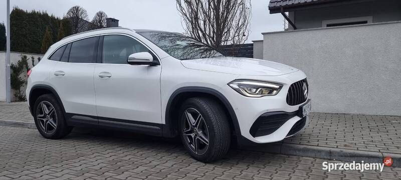 Biały Używany 2021 Mercedes GLA250 Advanced Plus SUV | 129 000 zł - Obraz 1/4