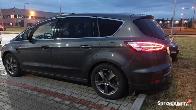 Używany Ford S-MAX S 2015 Grafitowy Minivan