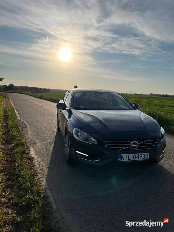 Używany Volvo S60 2014 Grafitowy Sedan/Limuzyna