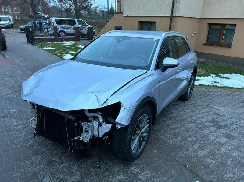 Srebrny Używany 2019 Audi Q3 SUV | 54 200 zł - Obraz 1/4
