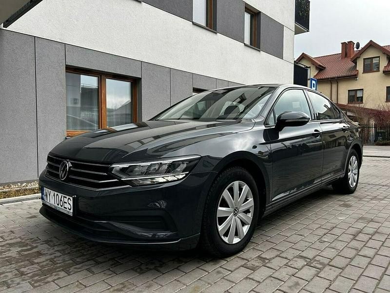 Używany VW Passat 150 KM (110 kW) 2020 Szary Sedan/Limuzyna