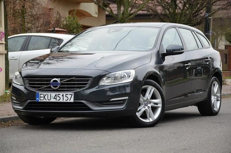 Używany Volvo V60 114 KM (83 kW) 2013 Inny kolor Kombi