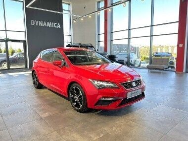 Czerwony Używany 2017 Seat Leon FR Hatchback | 55 900 zł (Uczciwa cena) - Obraz 1/3