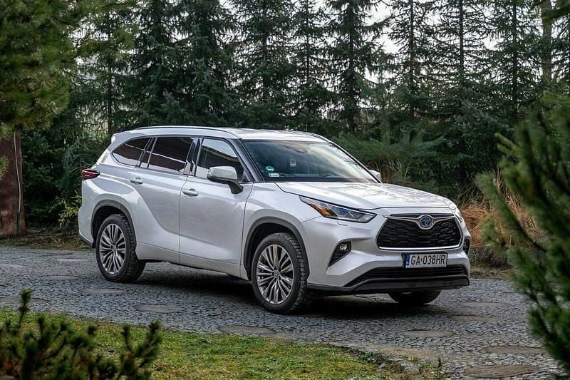 Używany Toyota Highlander 248 KM (182 kW) 2021 Biały SUV