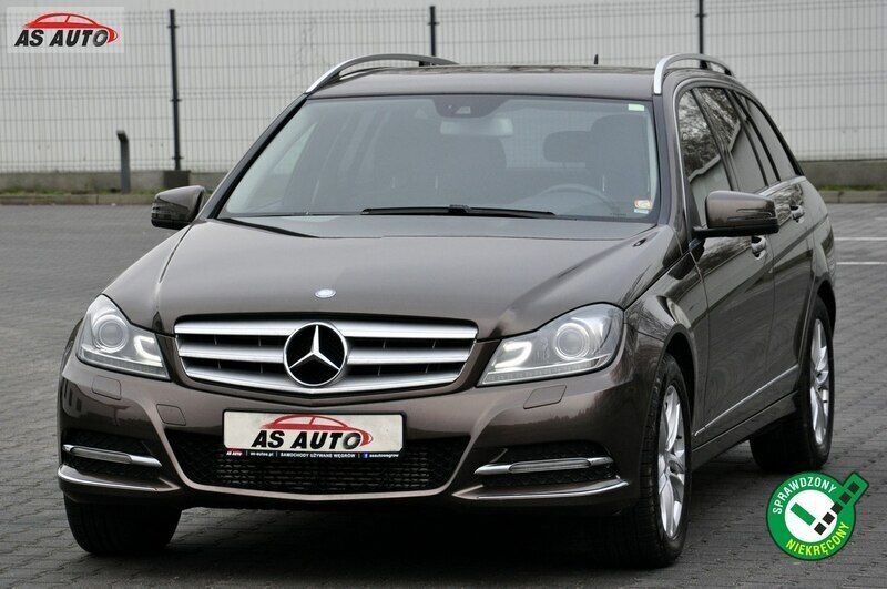 Brązowy Używany 2014 Mercedes C180 Elegance Kombi | 37 500 zł - Obraz 1/4