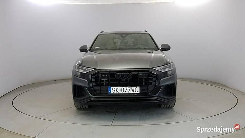Szary Używany 2022 Audi Q8 Ambiente SUV | 339 900 zł (Uczciwa cena) - Obraz 1/4