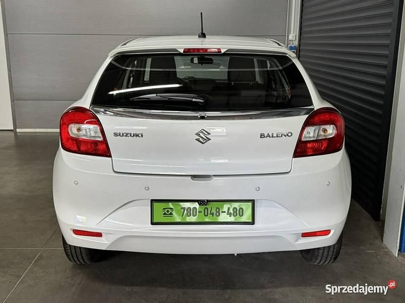 Używany Suzuki Baleno 90 KM (66 kW) 2019 Biały SUV